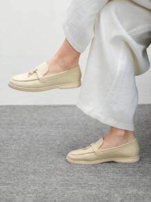 CUCCOO BIZCHIC Women's Solid Color Simple Casual Fashion Slip-On Shoes, For Daily Wear Spring Shoes Spring Break Easter - Beige - View 4