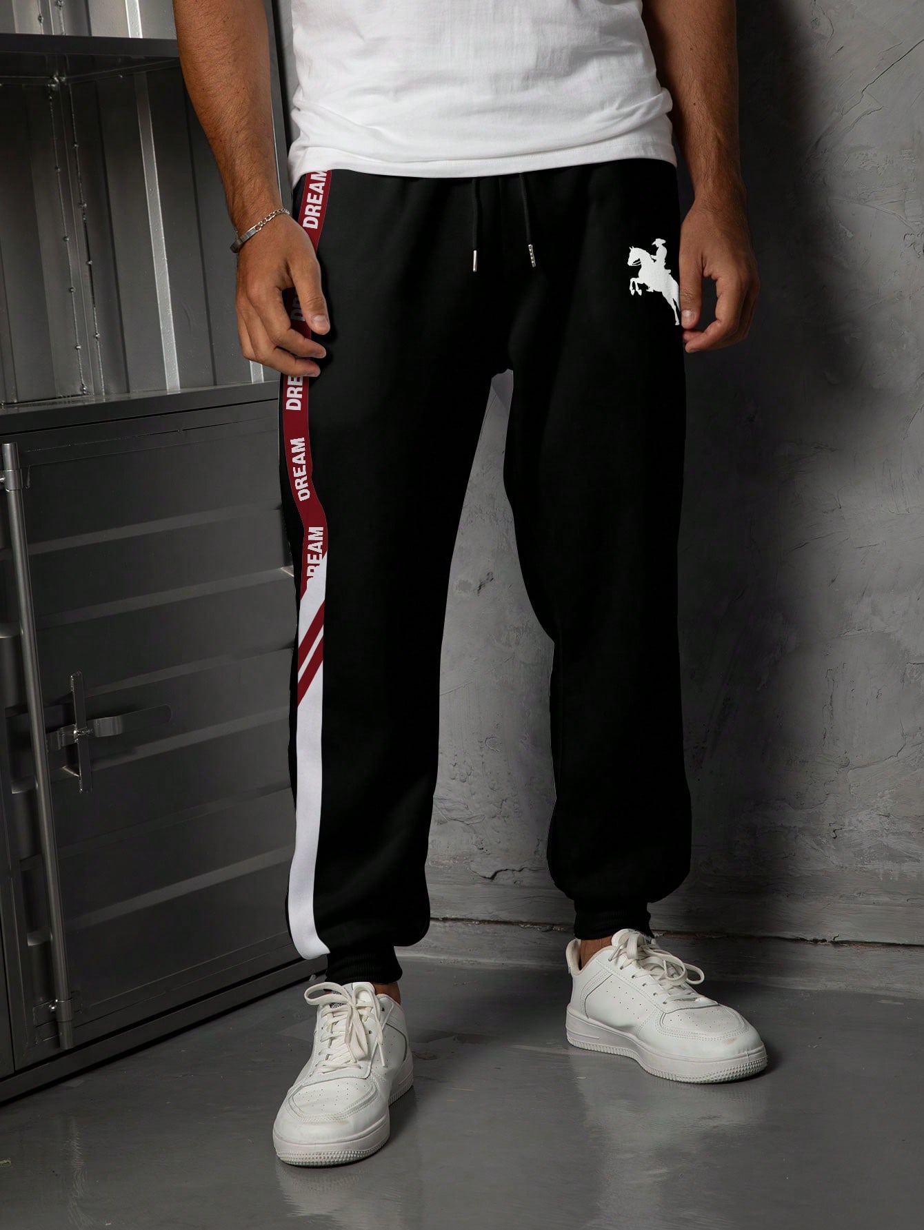 Manfinity Dauomo Men's Knight Print Drawstring Waist Casual Jogger Sweatpants