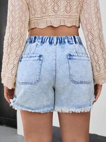 SHEIN Essnce Plus Size Washed Fray Hem Casual Denim Shorts - Blue - View 2