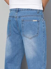 Manfinity Homme Men's Light Wash Denim Jeans: Classic Zipper Fly Long Length And Relaxed Fit For Everyday Style - Light Wash - View 5