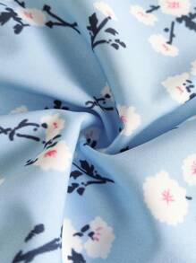 SHEIN Tween Girls 2pcs Light Blue Summer Casual Vacation Holiday Ditsy Floral Retro Bowknot Spaghetti Strap Camisole & Elasticated Waist Wide Flared Skirt - Blue - View 6