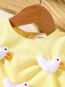 SHEIN 女婴可爱小黄鸭连衣裙，休闲时尚，适合日常穿着 - 彩色 - 查看 4