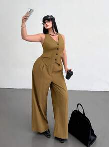 Flirla Plus Size Spring/Summer Solid Color Vintage Inspired Relaxed Versatile Vest Top And Wide Leg Cargo Pocket Pants 2Pcs Set, Suitable For Vacation And Daily Wear