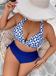SHEIN Swim Curve Plus Size 2 Pieces Blue & White Printed Ruffled V-Neck Halter Bikini Top With Blue Linen Side Drawstring High Waist Bottoms, Sexy & Slimming Beach Party Swimwear For Women For Summer Beach Vacation - Multicolor - View 3
