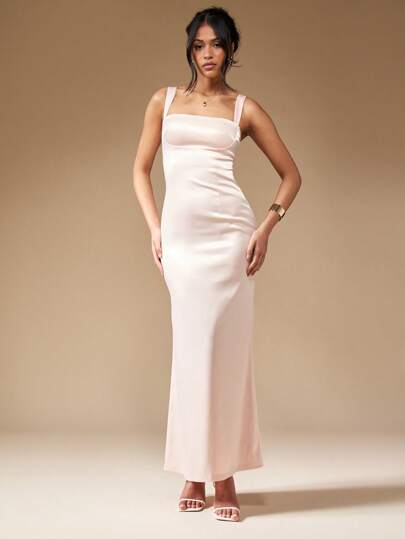 MISSGUIDED Vestido largo satinado con detalles en el busto y tirantes, con silueta de cola de pez