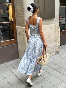 SHEIN Essnce 2 Pieces Set: Ditsy Floral French Style Camisole And A-Line Skirt For Women, Spring/Summer