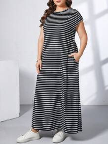 SHEIN Essnce 大码女式圆领蝙蝠袖短袖口袋休闲宽松条纹连衣裙 - 黑與白 - 查看 5