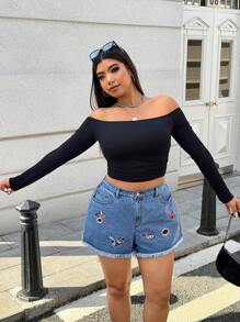 SHEIN EZwear Plus Size Flower Embroidery Distressed Denim Shorts - Light Wash - View 5