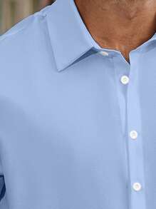 Manfinity Homme Plus Size Men's Solid Color Short Sleeve Single Breasted Pocket Casual Shirt - Baby Blue - View 4