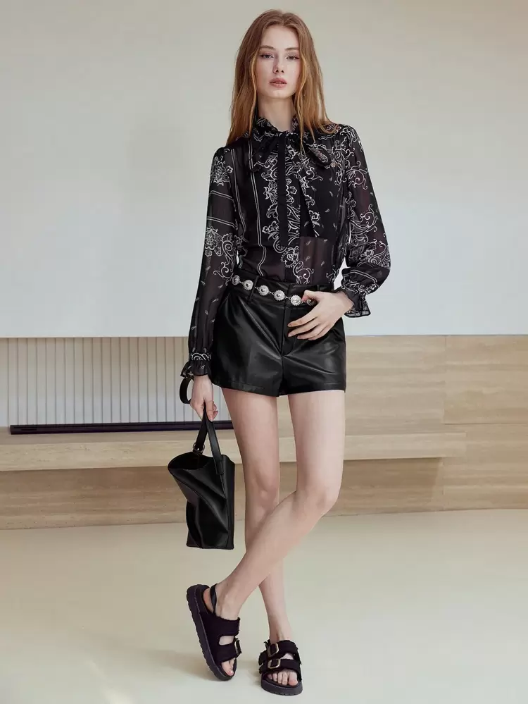 MOTF STUDIO FLORAL PRINT TIE NECK BLOUSE