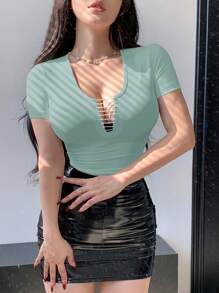 DAZY Sexy Hollow Out Cropped Tee, Unique Spicy Babe Design, Short Sleeve T-Shirt For Women, Summer