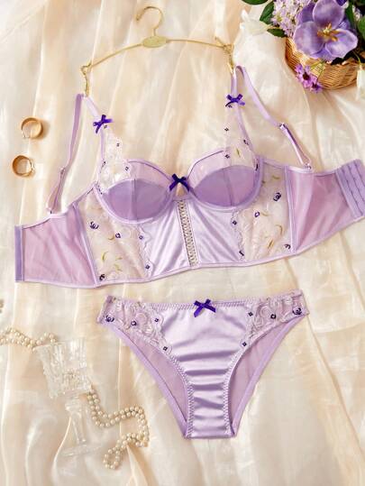 2pcs/Set Women's Sexy Embroidery See-Through Splicing Lingerie