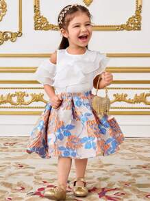 SHEIN 2pcs Set Bayi Perempuan: Blus Berkerah Ruffle Berlapis dan Rok Jacquard - Berwarna merah muda - View 1