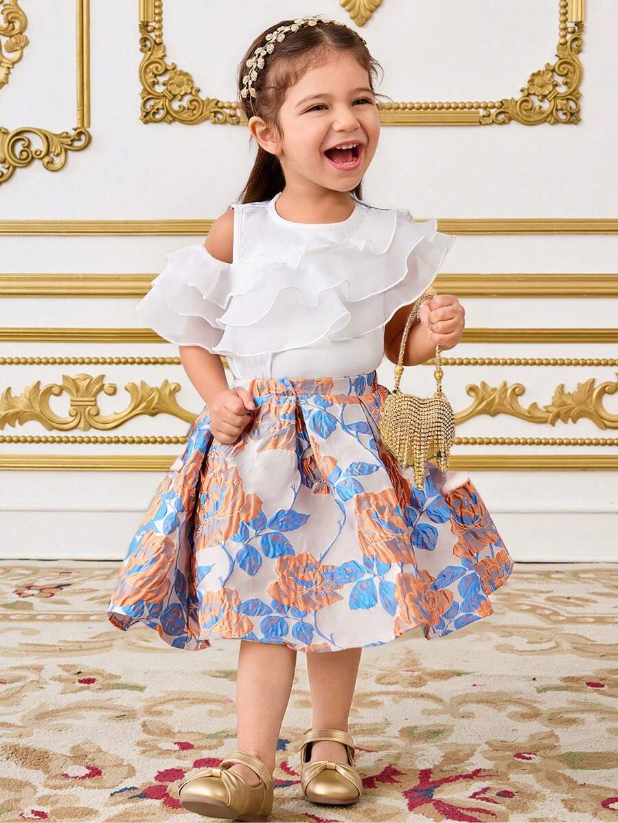 SHEIN 2pcs Set Bayi Perempuan: Blus Berkerah Ruffle Berlapis dan Rok Jacquard - Berwarna merah muda - View 1