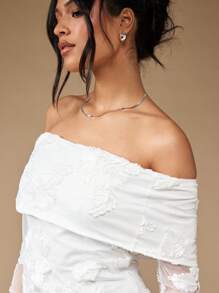 MISSGUIDED 刺绣缀饰翻盖露肩露肩长袖迷你连衣裙 - 白色 - 查看 7