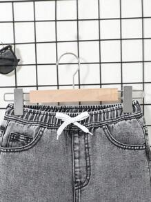 SHEIN Explorewe Tween Boy Casual Street Style Comfortable Water-Washed Drawstring Waist Elastic Waistband Grey Denim Shorts, 2025 Spring & Summer New Arrival, Versatile Daily Wear, School, Campus, College - Grey - View 2