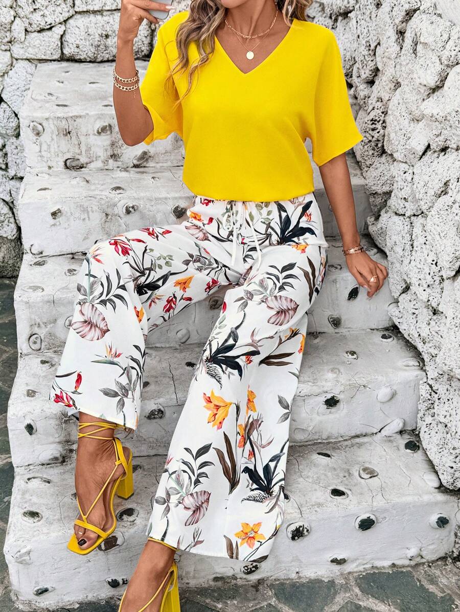 SHEIN Clasi 女士 V 领短袖宽松阔腿裤花卉印花黄色优雅休闲两件套服装 - 彩色 - 查看 1
