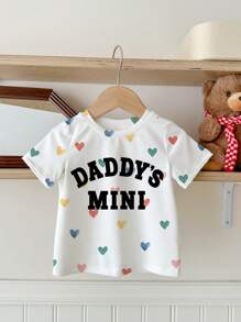 SHEIN 女宝宝可爱手绘彩色爱心印花“Daddy's Girl”英文文字女宝宝休闲简约圆领短袖上衣适合夏季 - 彩色 - 查看 2