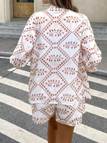 SHEIN Frenchy 女式度假法式休闲花卉刺绣衬衫和短裤两件套。女式夏季服装度假服装女士沙滩装女士春季服装两件套女士刺绣套装 - 杏色 - 查看 2
