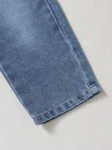 SHEIN Boy's Casual Simple Washed Tapered Jeans - Medium Wash - View 4