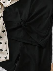 SHEIN Set de 2 piezas de camiseta de cuello redondo de manga corta y pantalones cortos casual sencillo para niña, atuendo diario