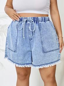 SHEIN CURVE+ Plus Size Women Drawstring Waist Fringe Detail Big Pocket Denim Shorts - Medium Wash - View 5