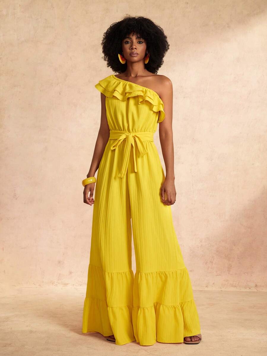 Slaydiva Bộ đồ liền quần dài siêu dài mới cho kỳ nghỉ xuân hè Một bên vai chéo Vai hai lớp nhún bèo Cổ áo cạp rộng Quần dài siêu dài Nhiều lớp viền nối Dải sóng màu vàng Vải dệt Bộ đồ liền quần nữ-B - Màu vàng - Xem 1