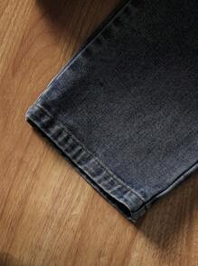 SHEIN Tween Boys 2pcs Sets Spring & Summer Wildeya New Styles, Classic Fashionable Outdoor Western Vintage Print T-Shirt Paired With Classic Washed Denim Bib & Brace Overalls 2 Pieces Outfit, Suitable For Outdoor Activities, Daily Wear And Nomadic Social Events - Multicolor - View 6