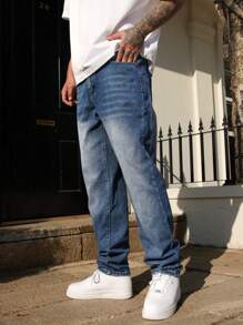 Manfinity Homme Men's Straight Loose Fit Casual Multi-Pockets Jeans, Versatile - Medium Wash - View 3