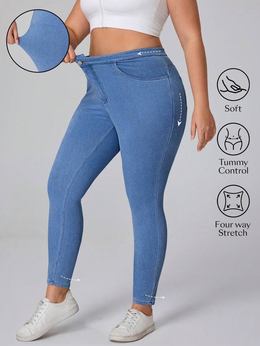 SHEIN Essnce Plus Size Front Button Pocket Simple Slim Fit Casual Jeans Stretchy Knit Denim Apple Bottom Jeans - Blue - View 1