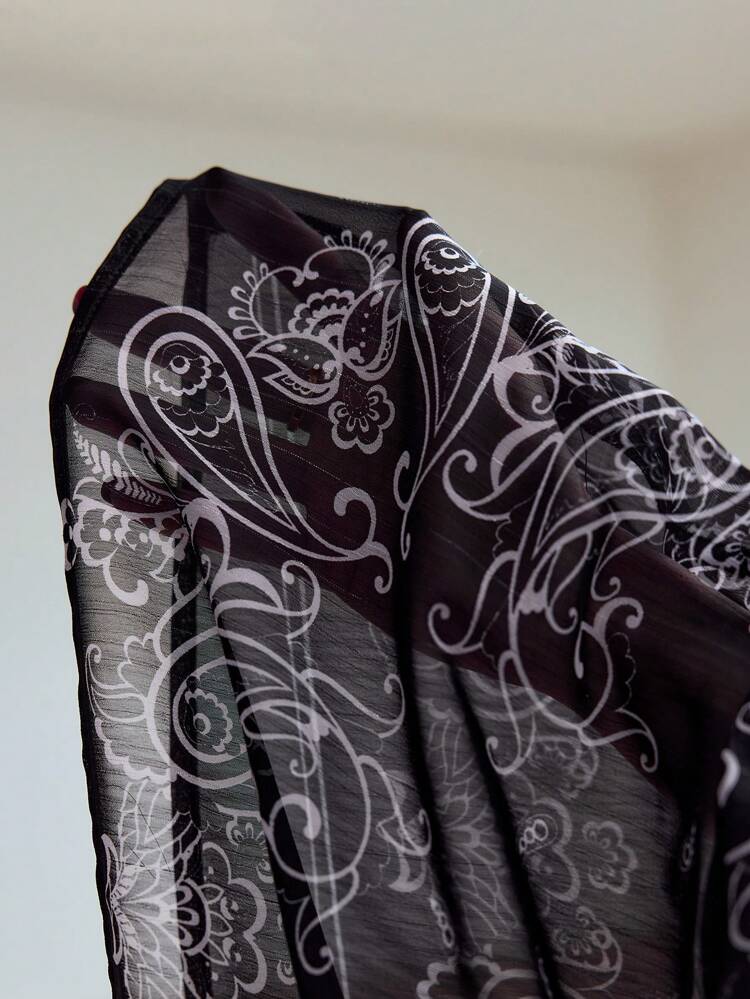 MOTF STUDIO FLORAL PRINT TIE NECK BLOUSE