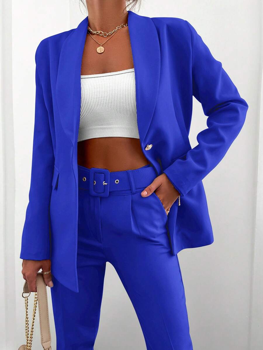 EURMUSE Blazer de cuello esmoquin con diseño de solapa & Pantalones con cinturón - azul real - Ver 1