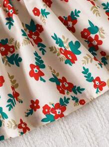 SHEIN Vintaside Kids 2 件装女婴时尚简约优雅碎花吊带上衣和荷叶边牛仔短裤套装，夏季