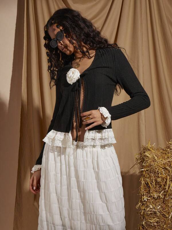 COSMINA Blusa de mujer de elegante tejido jacquard floral, apropiada como prenda de capa para primavera y verano