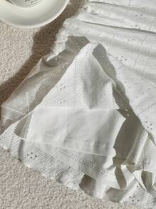 Comfortcana Minifalda a línea A con textura perforada y fruncido en color blanco - Blanco - Ver 8