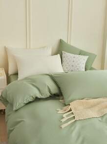 2/3pcs Purple Duvet Cover Set, Bedding Set, Solid Color Skin-Friendly Comforter Cover Set, Simple Style Quilt Cover Set, Comfortable And Soft Breathable, For Single/Twin/Full/King/Queen Bed Sizes - Ideal For Bedroom, Guest Room, Dormitory, 1pc Duvet Cover With 1/2pcs Pillowcase (Witnout Filler)Machine Washable Home Textile