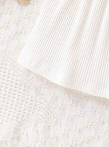 SHEIN 2 Pack Baby Mädchen Mode Niedliches gestricktes Schmetterling Muster Colour Block Lässig Weste Kleid Set