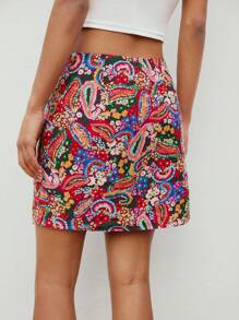 Maija Jupe mini à motif imprimé avec attaches, sens du design pour femmes. Confortable et polyvalente, convenant pour le printemps/été, la plage, les vacances, les festivals, le festival de musique bohème - Rouge foncé - Voir 3
