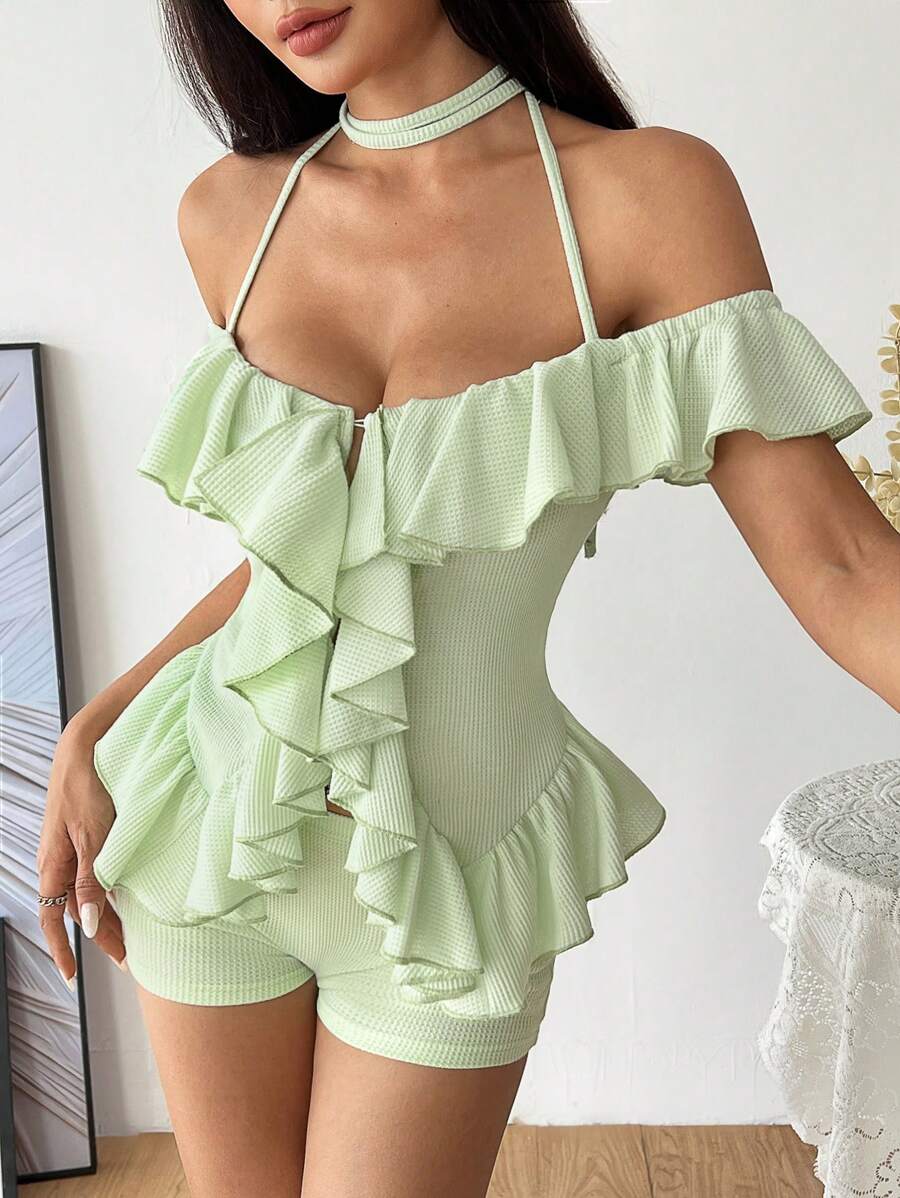 Flirla 2pcs/Set Women Ruffled Asymmetrical Hem T-Shirt Top And Low Waist Bodycon Shorts, Spring/Summer - Green - View 1