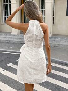 SHEIN Frenchy 女士提花结腰时尚挂脖迷你连衣裙 - 杏色 - 查看 2