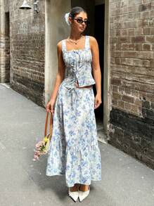 SHEIN Essnce 2 Pieces Set: Ditsy Floral French Style Camisole And A-Line Skirt For Women, Spring/Summer