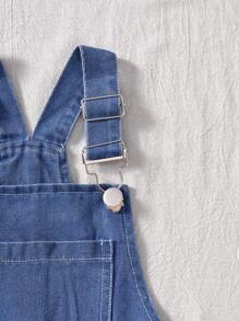 SHEIN 2pcs Set Young Boys Spring/Summer Wildeya New Styles, Medium Wash Denim Overalls Paired With Basic Beige T-Shirt, Casual Fashion Classic Outfit Suitable For Outdoor Activities And Daily Wear