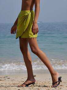 Aveloria Affinna 女式夏季不对称设计结饰下摆金属流苏装饰迷你裙，时尚假日休闲风格