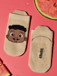 CoComelon X SHEIN 2 双柔软、透气、吸汗的棉质婴儿袜，适合男婴，防滑鞋底，适合所有季节，可爱的卡通设计 - 彩色 - 查看 4