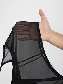 SHEIN ICON Plus Size Women Tight-Fitting Mesh Patchwork See-Through Suspender Garter Waist Design Low-Rise Mini Skirt - Black - View 8