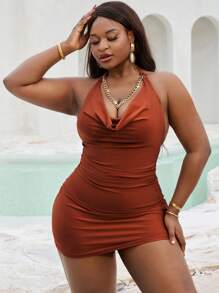SHEIN Slayr CURVE New Year Party Sexy Plunging Neck Exaggerated Metal Chain Plus Size Halter Bikini Top