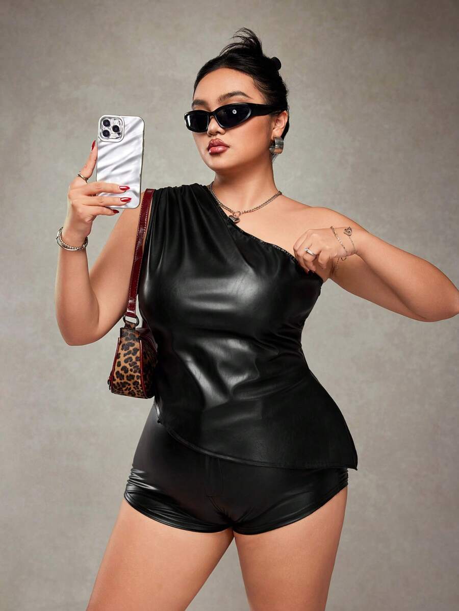 SHEIN ICON 加大码不对称领口紧身性感 PU 皮革衬衫