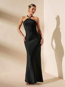 SHEIN BAE Vestido de vacaciones estilo playa de verano para mujer, con cuello halter, flor de metal, espalda descubierta y sexy