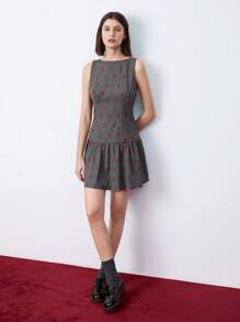 Maija Vestido elegante y versátil de uso diario para el Año Nuevo Chino, con cuello de barco pequeño gris, lazo rojo bordado y volantes en la falda, de tela de alta calidad - Gris - Ver 4