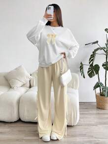 SHEIN EZwear 2pcs/Set Women Bow Decor Round Neck Long Sleeve Sweatshirt And Pants Set